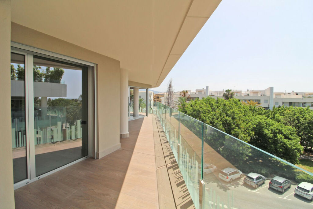Middle Floor Apartment San Pedro de Alcántara Málaga - image 11
