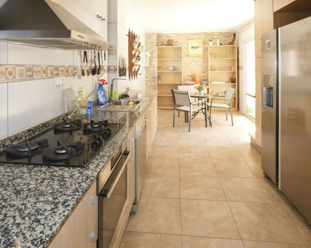 Detached Villa Bigastro Alicante - image 11