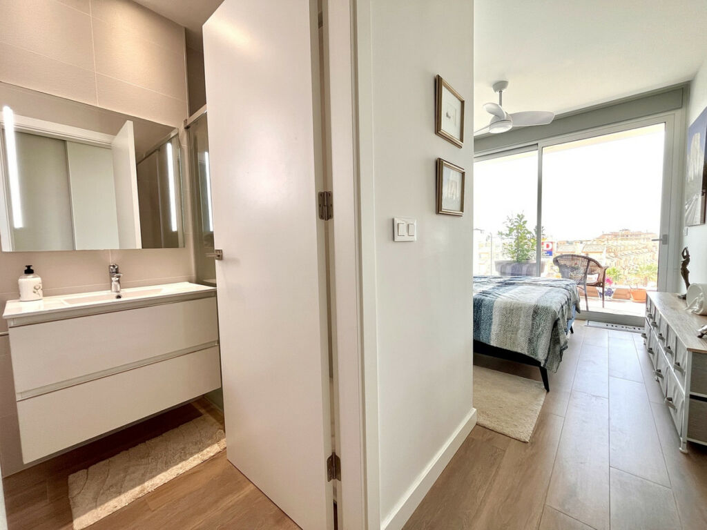 Penthouse Los Dolses Alicante - image 11