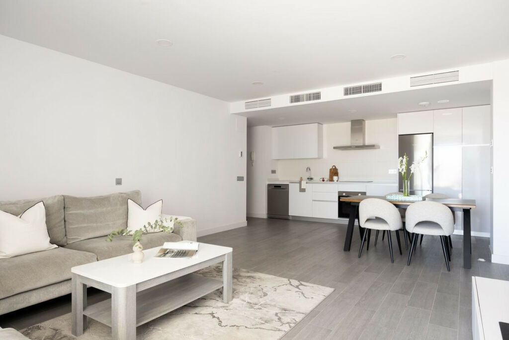 Ground Floor Apartment Benalmadena Pueblo Málaga - image 11