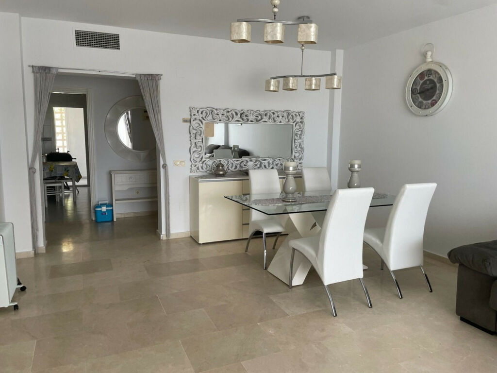 Ground Floor Apartment La Alcaidesa Cádiz - image 11