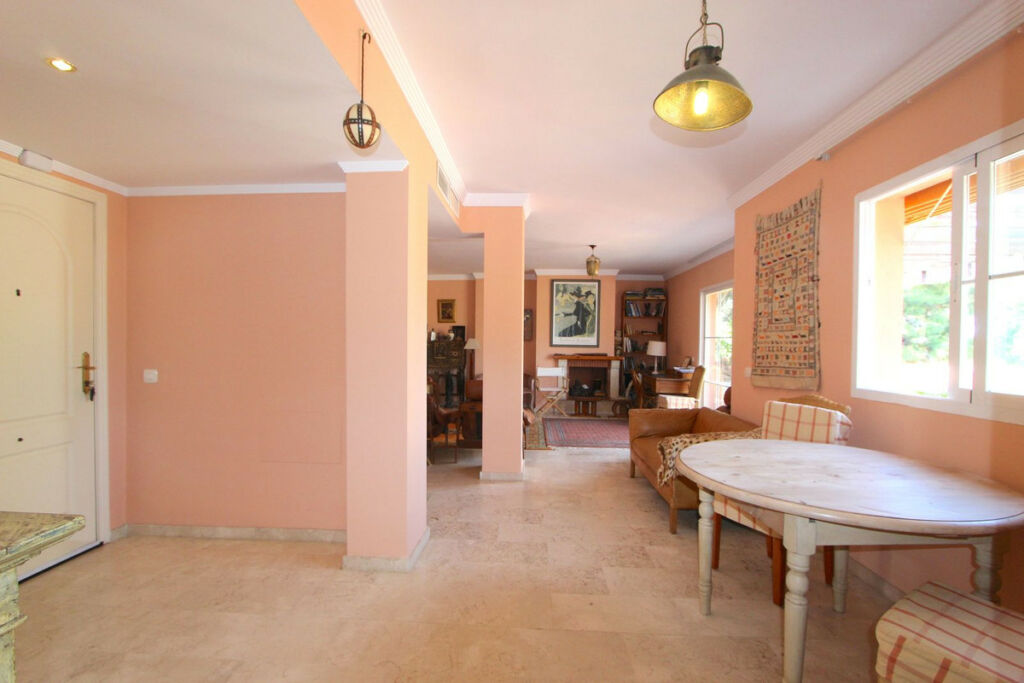 Penthouse Elviria Málaga - image 11