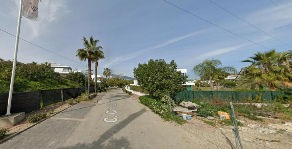 Residential Plot El Paraiso Málaga - image 11