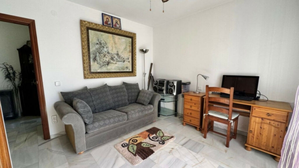 Semi-Detached House Atalaya Málaga - image 11