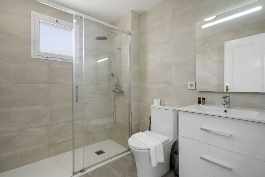 Penthouse Fuengirola Málaga - image 11