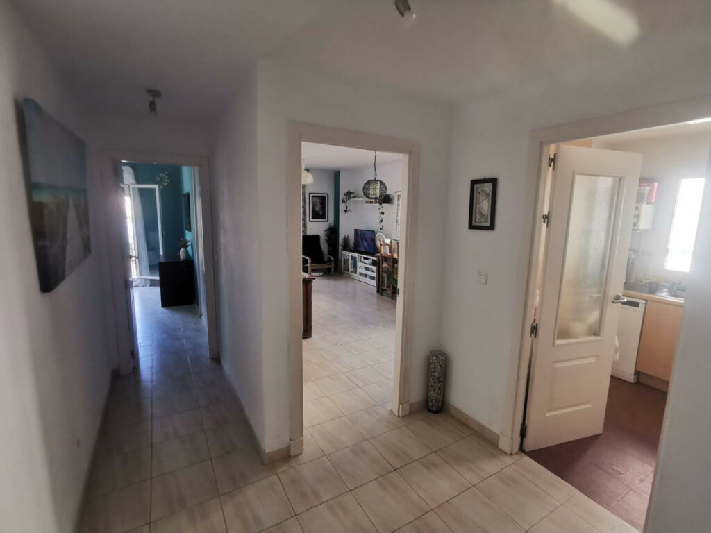Middle Floor Apartment Cerros del Aguila Málaga - image 11