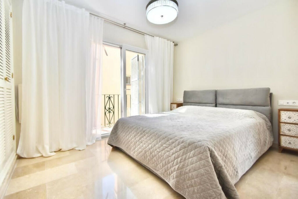 Townhouse Nueva Andalucía Málaga - image 10