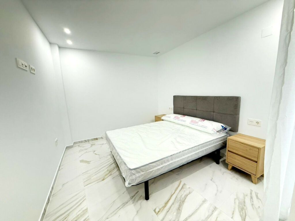 Middle Floor Apartment Parque de las Naciones Alicante - image 11