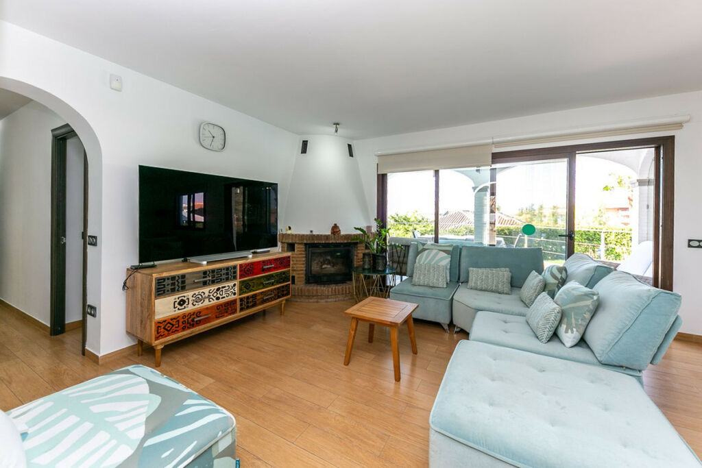 Detached Villa La Capellania Málaga - image 11