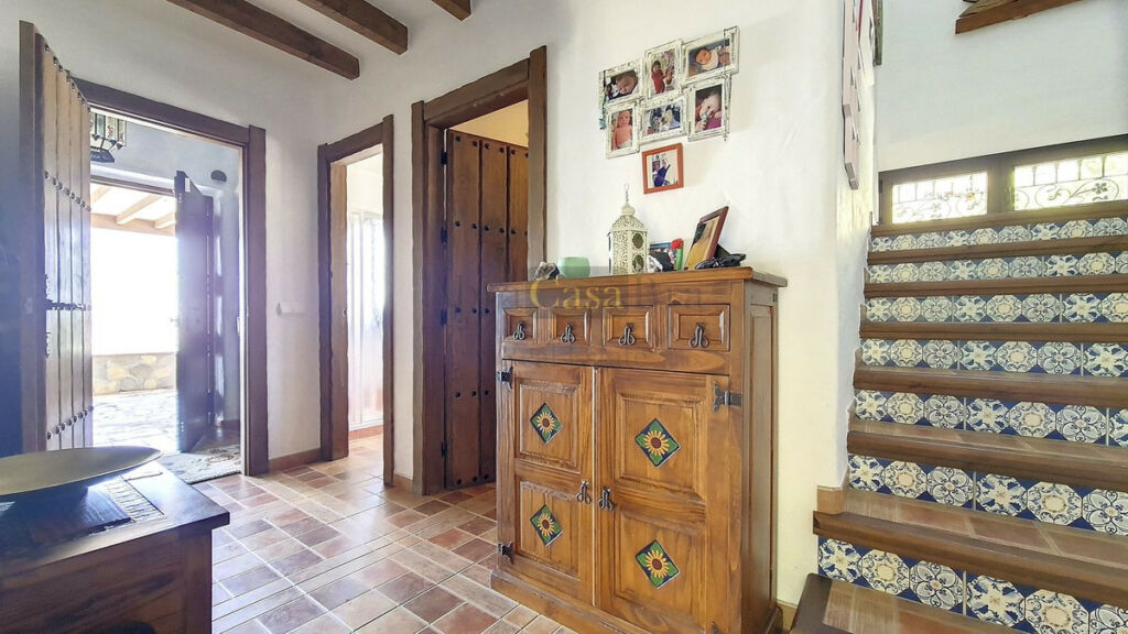 Detached Villa Canillas de Albaida Málaga - image 11