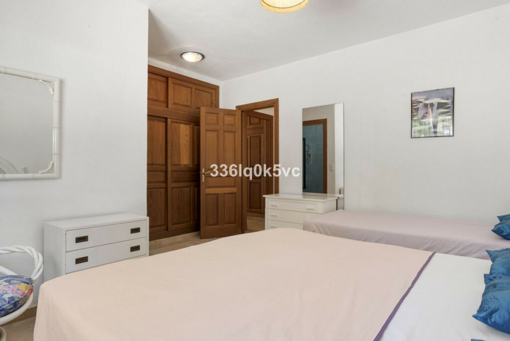 Detached Villa Las Chapas Málaga - image 11