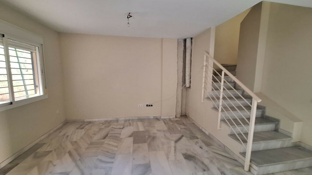 Townhouse Calahonda Málaga - image 11