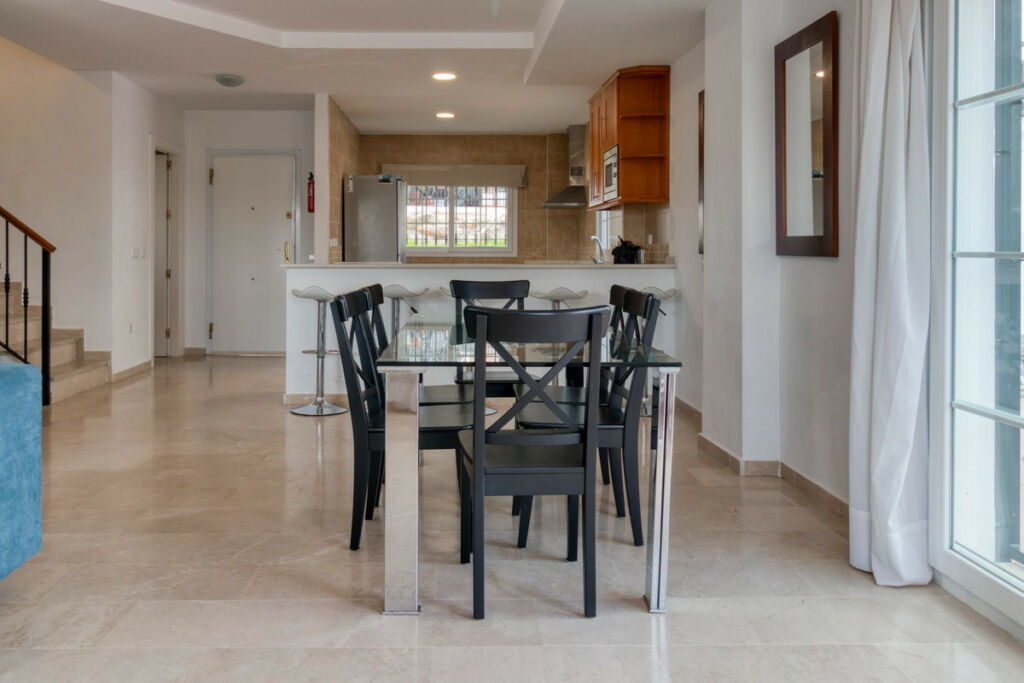 Semi-Detached House Alhaurín de la Torre Málaga - image 11