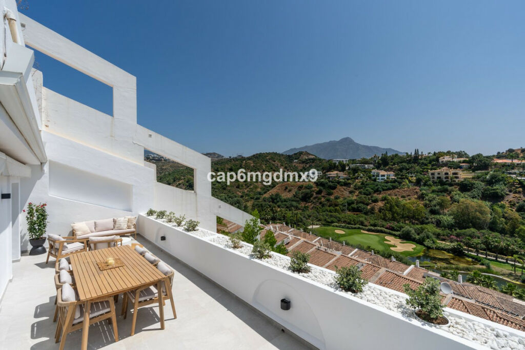 Ground Floor Apartment La Quinta Málaga - image 11