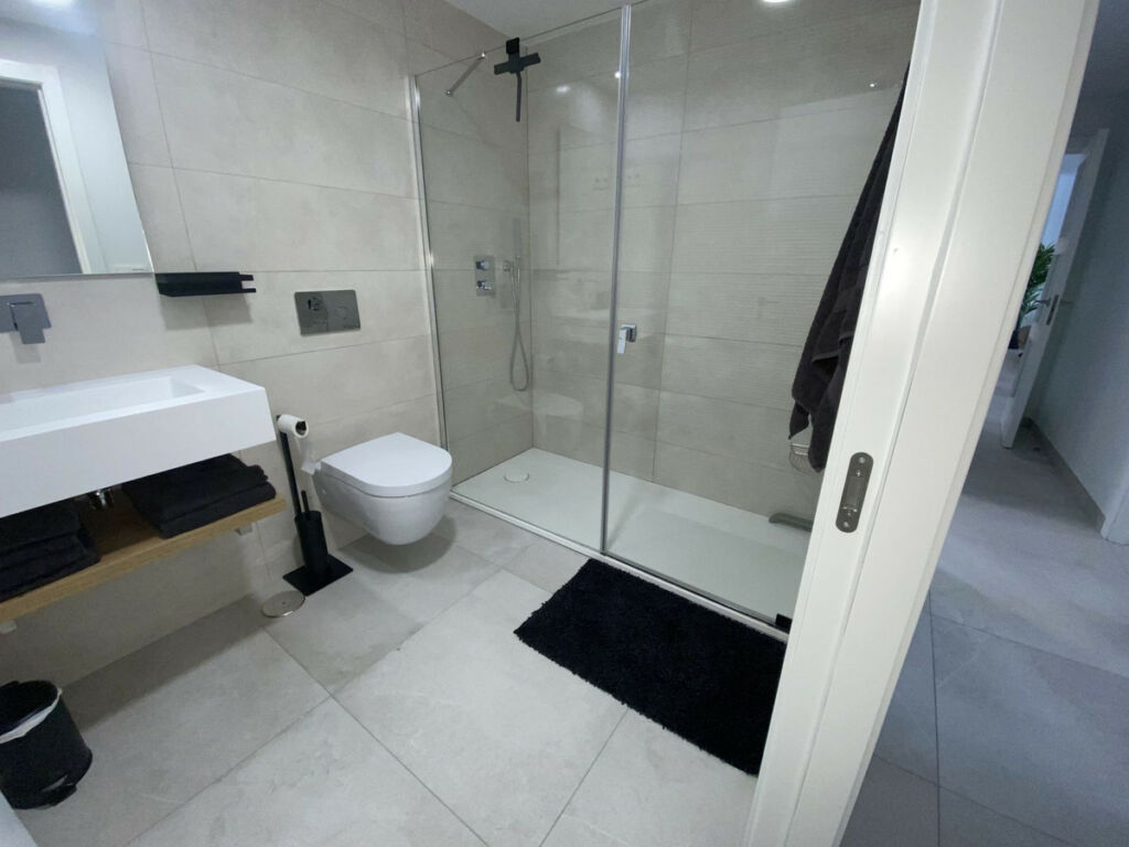 Middle Floor Apartment Benahavís Málaga - image 11