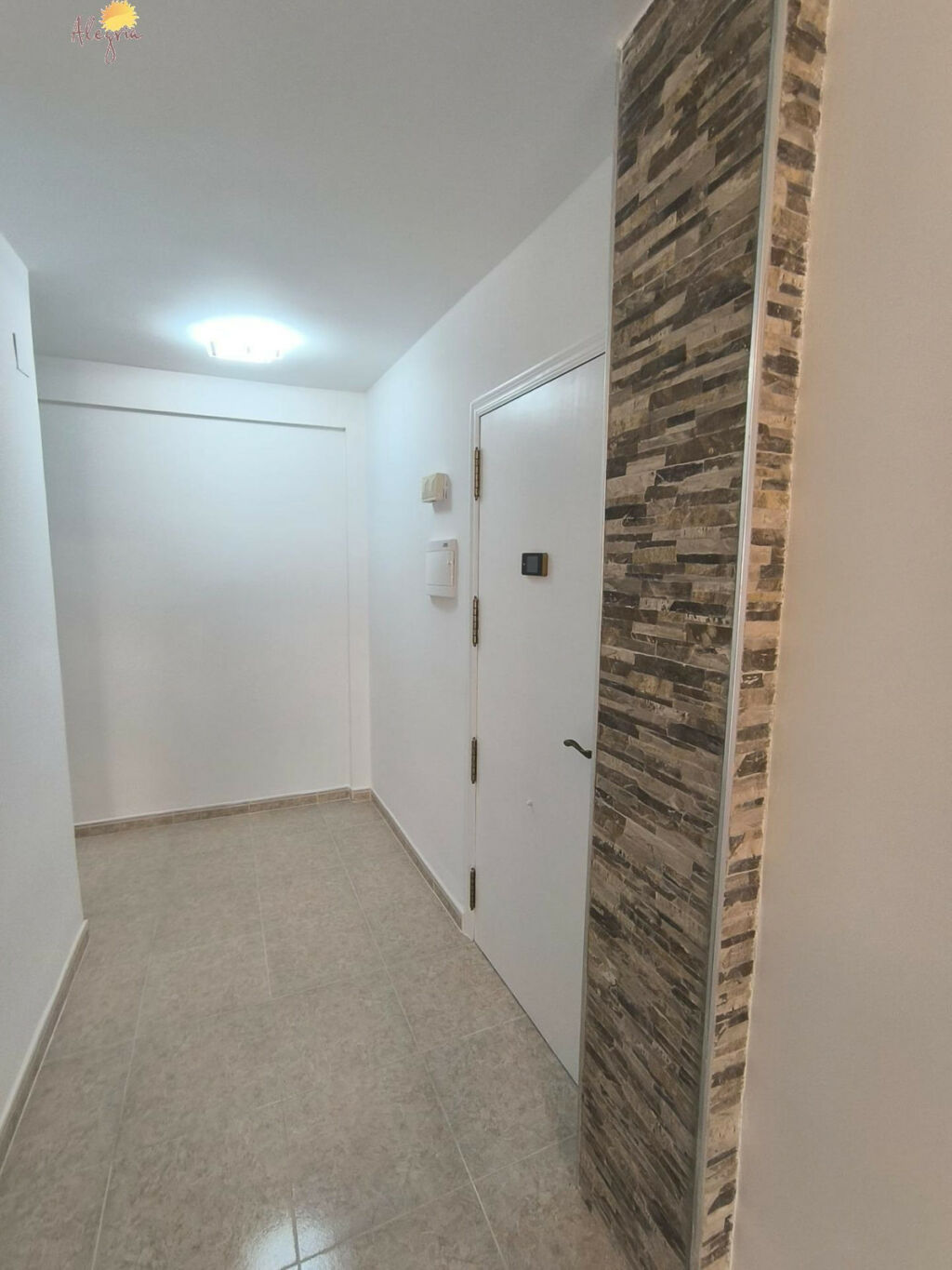 Middle Floor Apartment Torrevieja Alicante - image 11