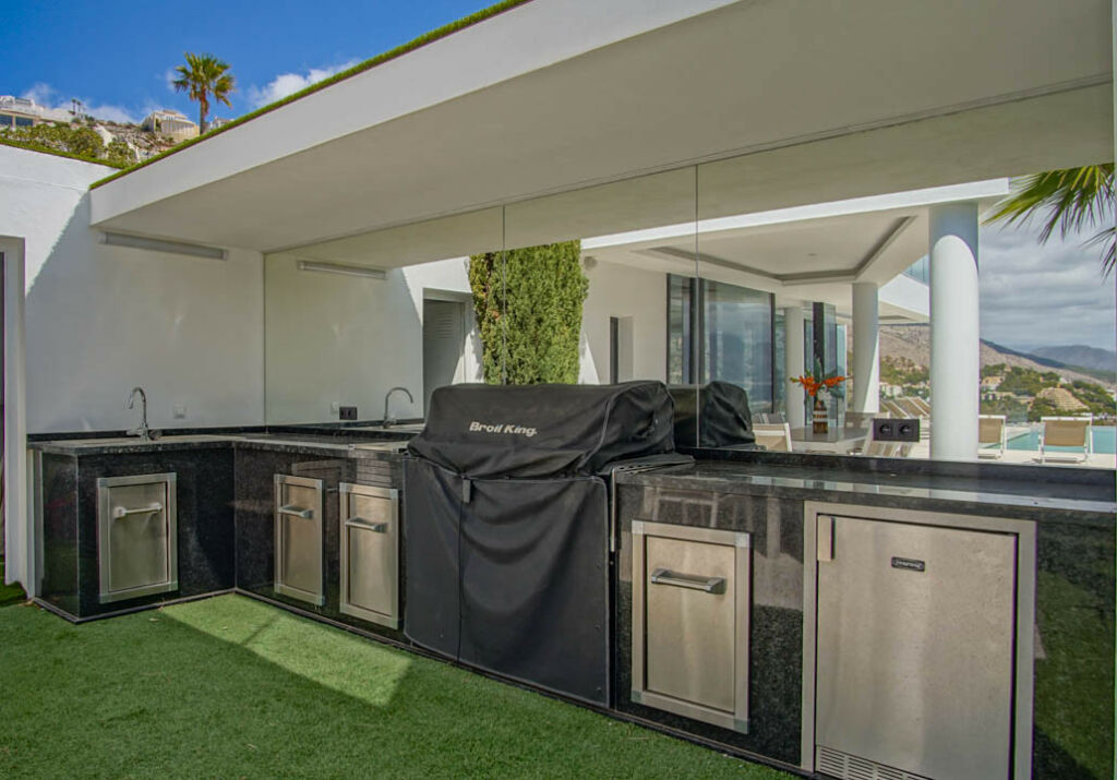 Detached Villa Altea Alicante - image 11
