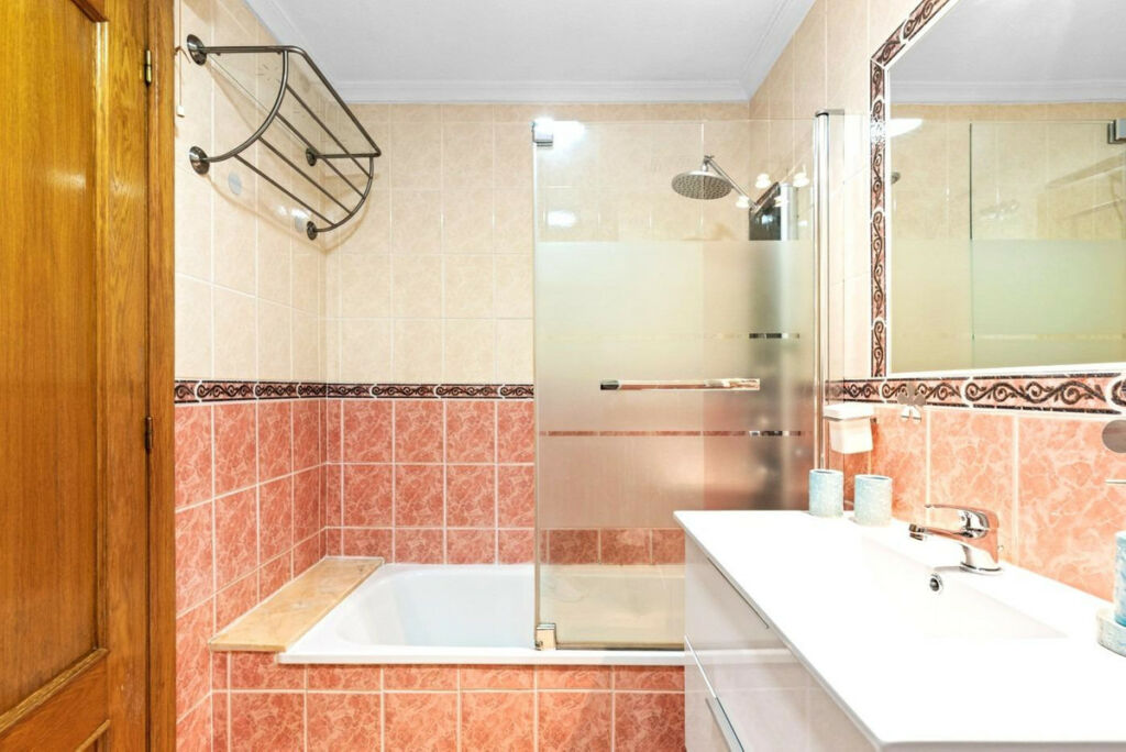 Middle Floor Apartment Guardamar del Segura Alicante - image 11