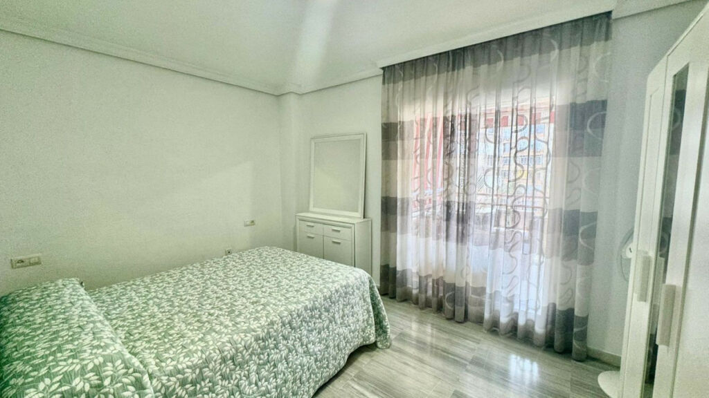 Middle Floor Apartment Torremolinos Málaga - image 11