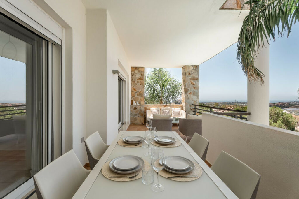 Middle Floor Apartment Los Almendros Málaga - image 8