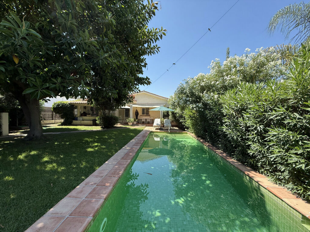 Detached Villa San Pedro de Alcántara Málaga - image 16