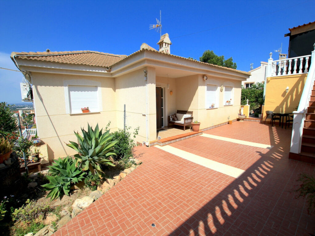 Detached Villa Algorfa Alicante - image 11