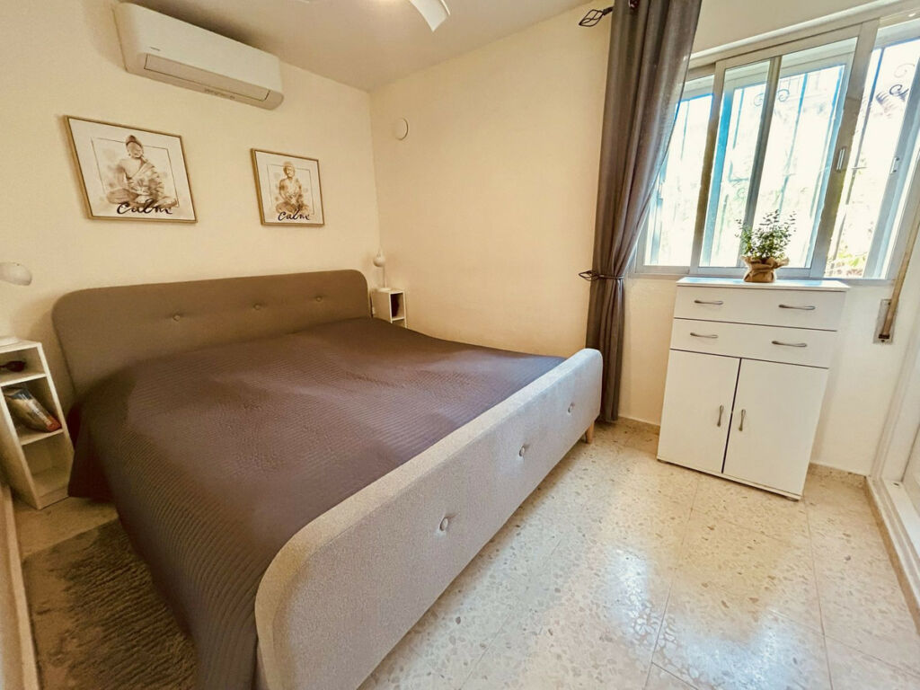 Townhouse La Duquesa Málaga - image 11