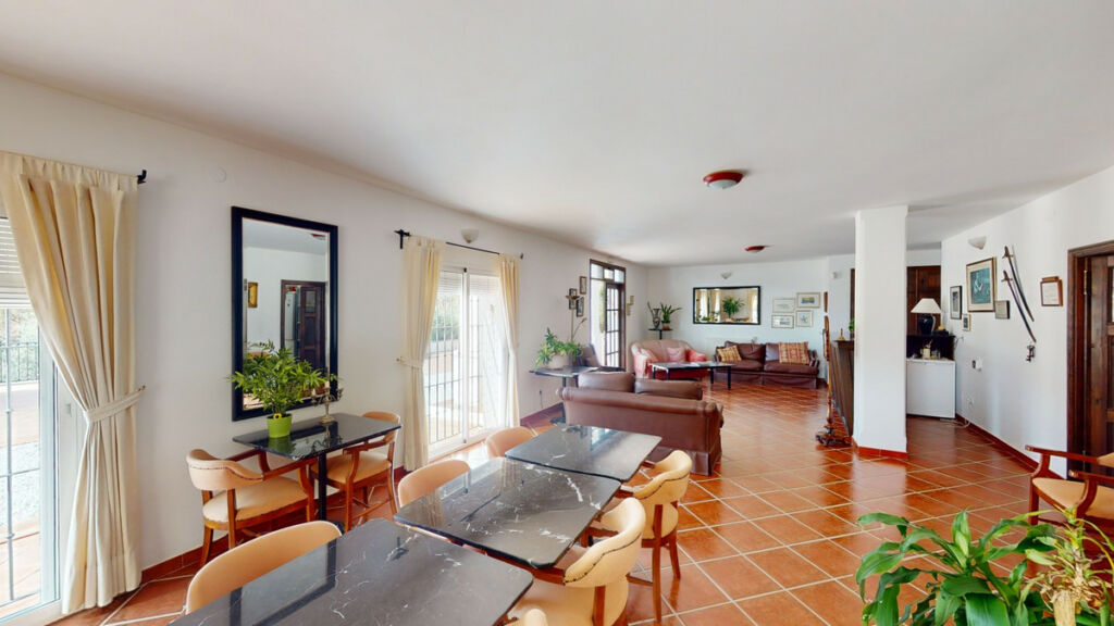 Detached Villa Macharaviaya Málaga - image 11
