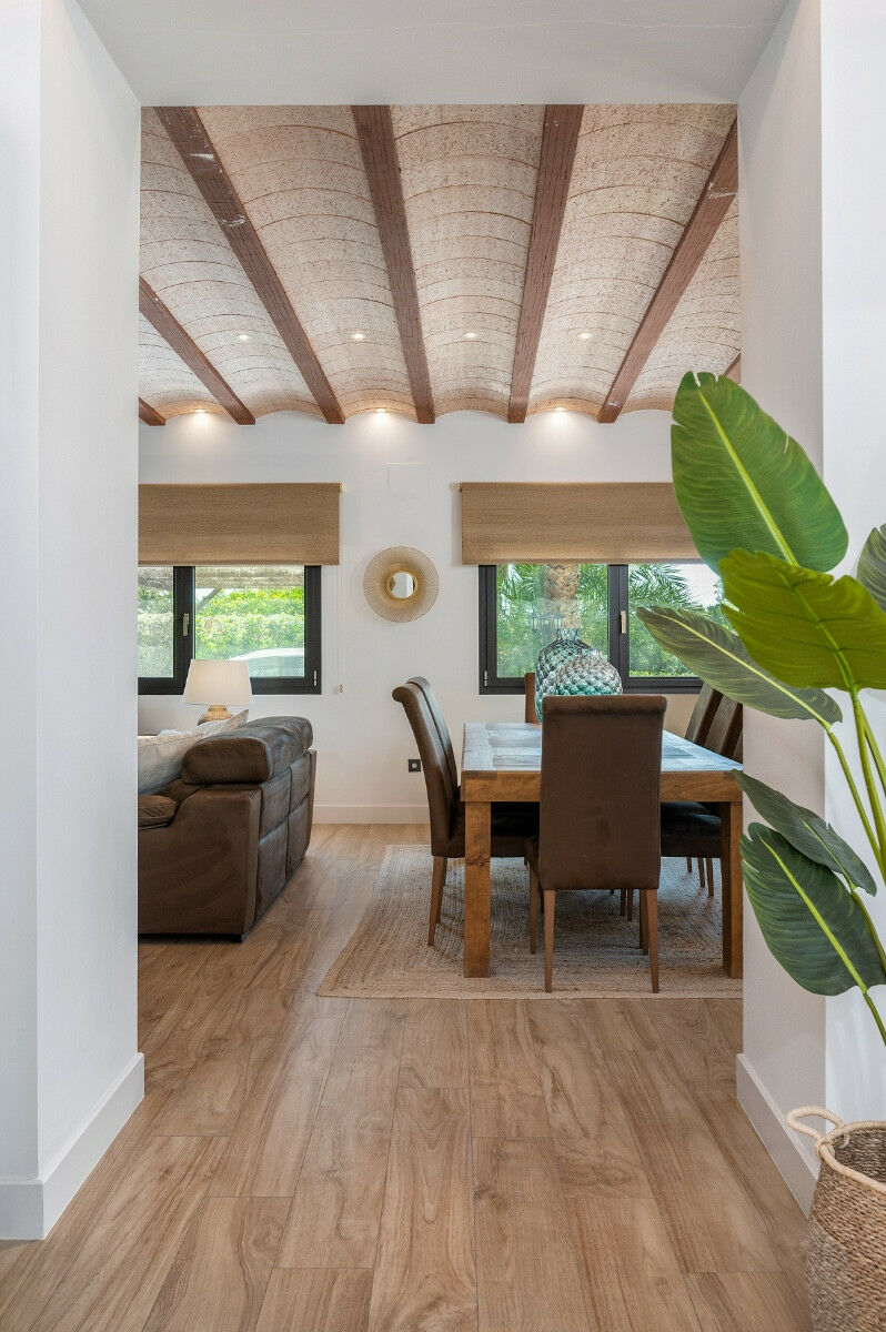 Detached Villa Elche Alicante - image 13