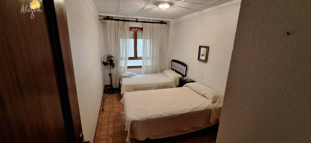 Middle Floor Apartment Torrevieja Alicante - image 11