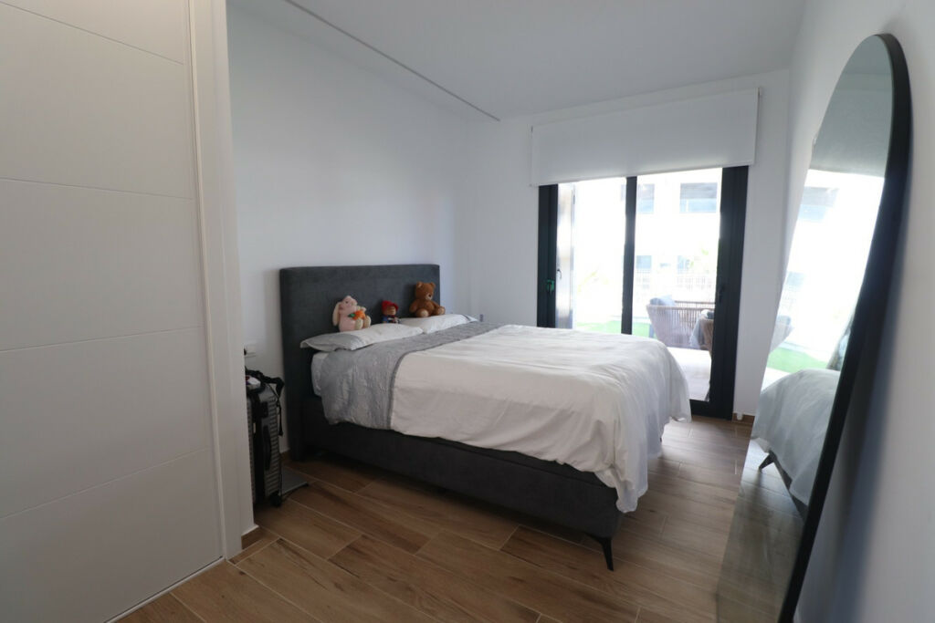 Ground Floor Apartment Villamartin Alicante - image 11