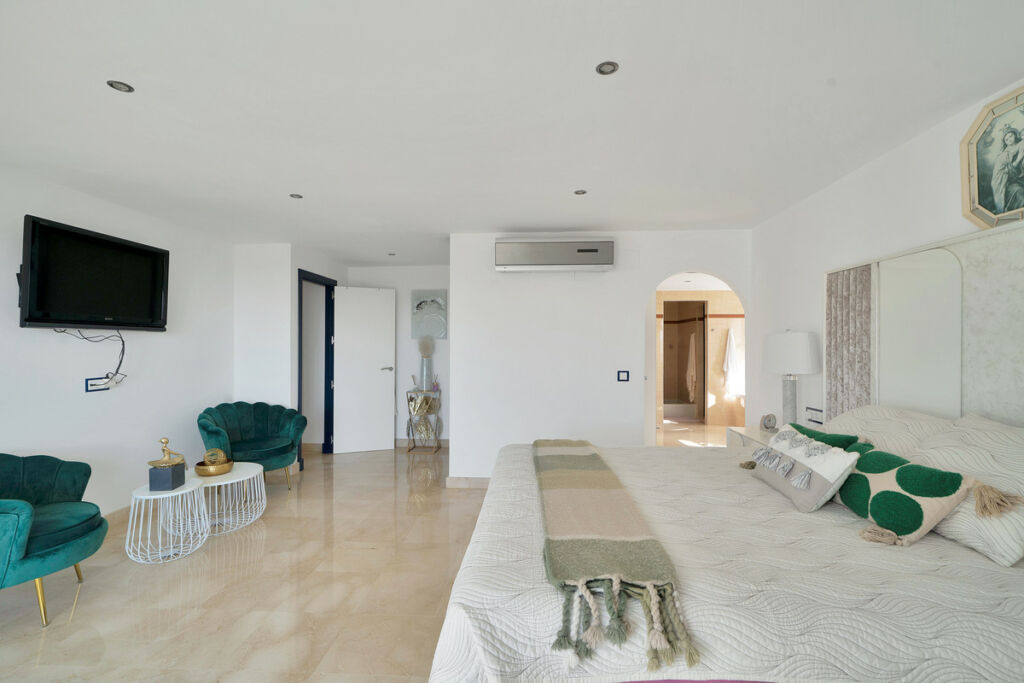 Penthouse Benalmadena Málaga - image 7