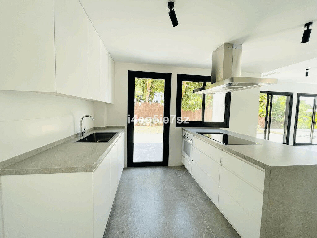 Detached Villa Javea Alicante - image 11