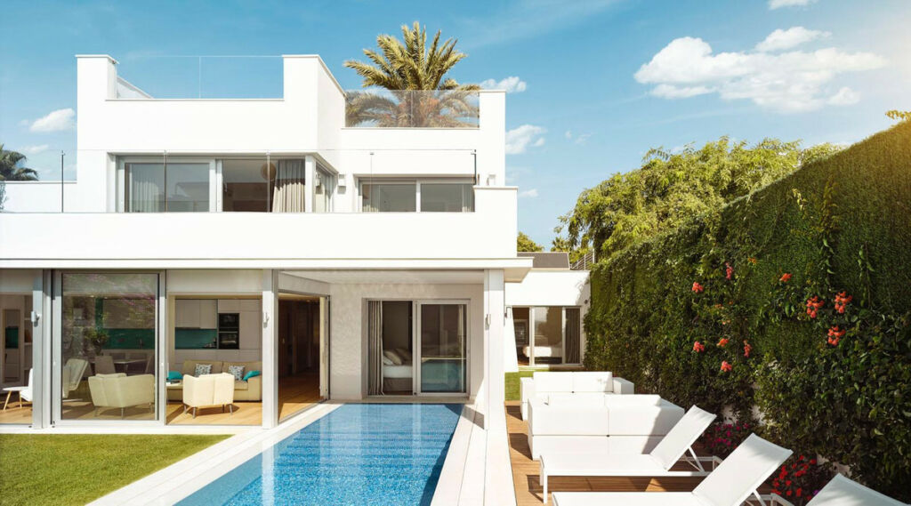 Detached Villa The Golden Mile Málaga - image 11