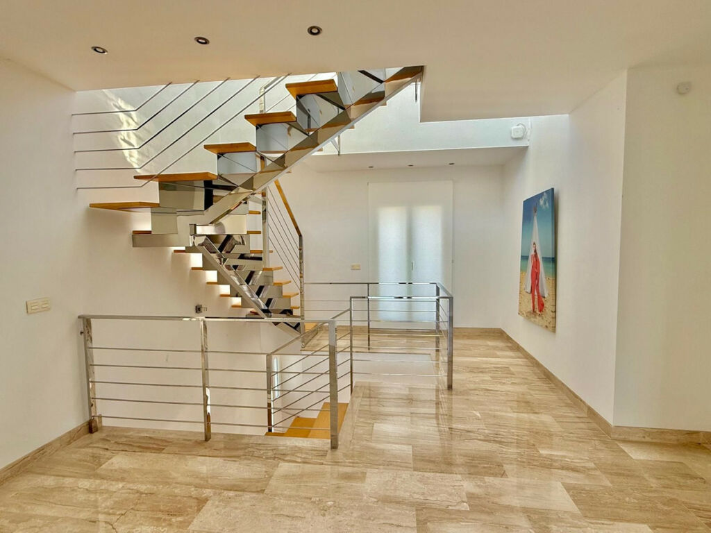 Detached Villa El Rosario Málaga - image 11