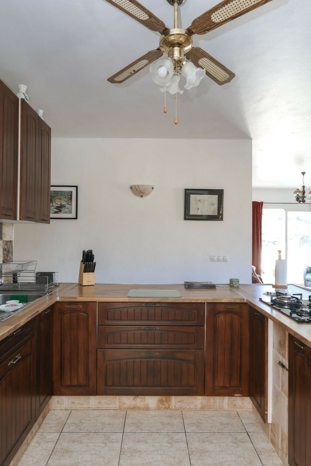 Detached Villa Tolox Málaga - image 11