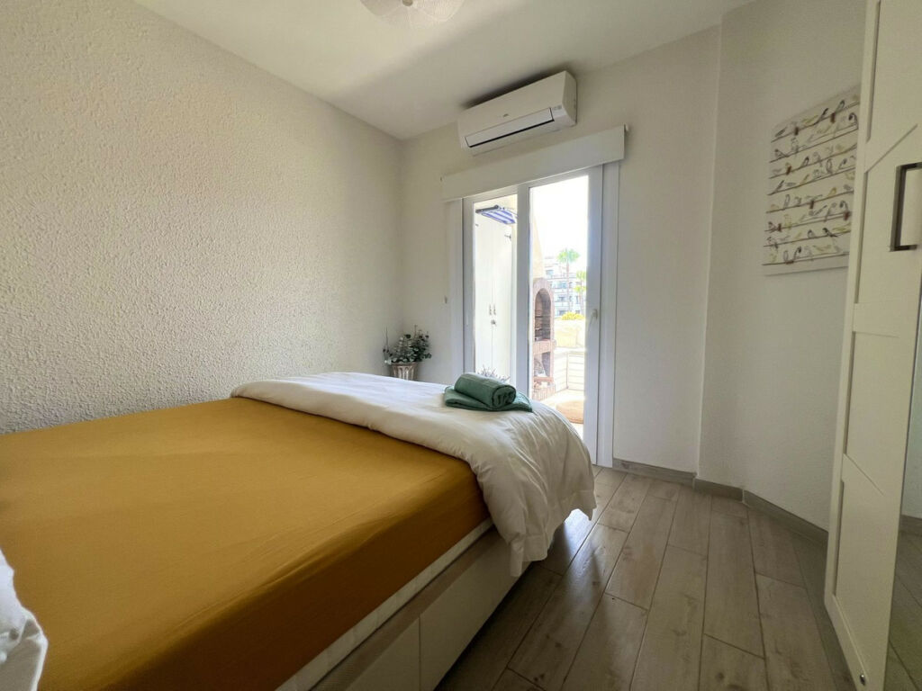 Top Floor Apartment Calahonda Málaga - image 11