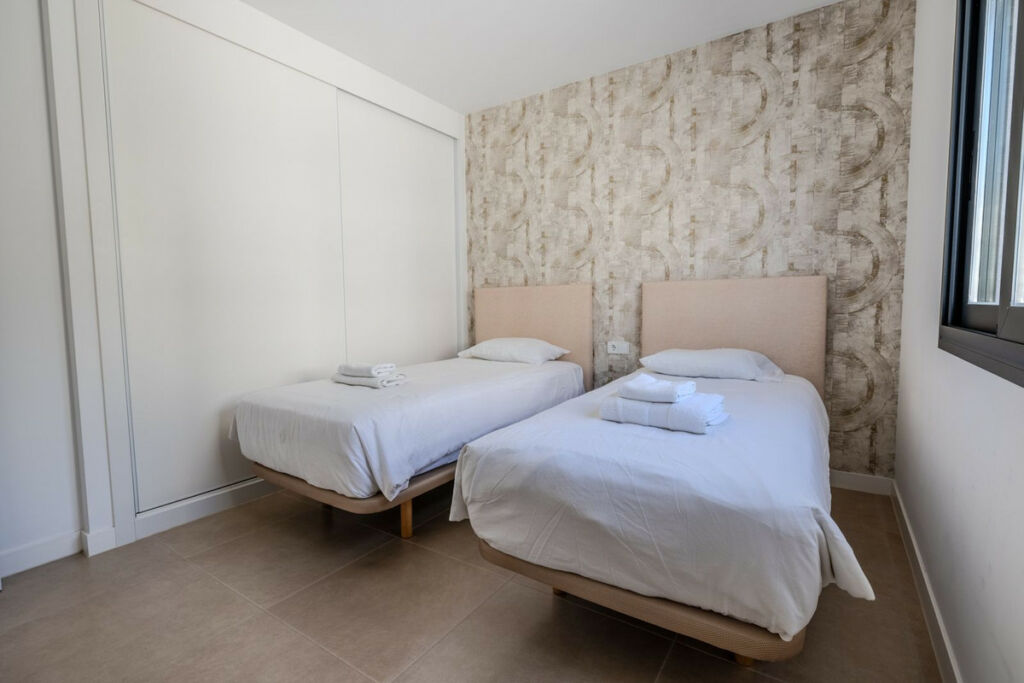 Townhouse Estepona Málaga - image 11