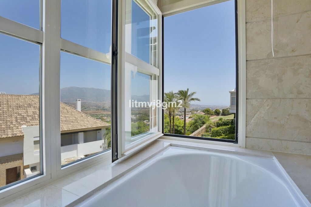 Townhouse La Cala Golf Málaga - image 11