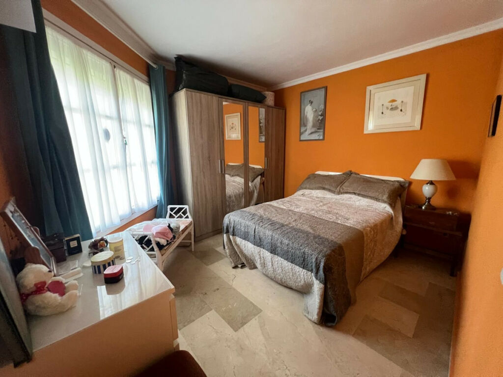 Middle Floor Apartment El Paraiso Málaga - image 11