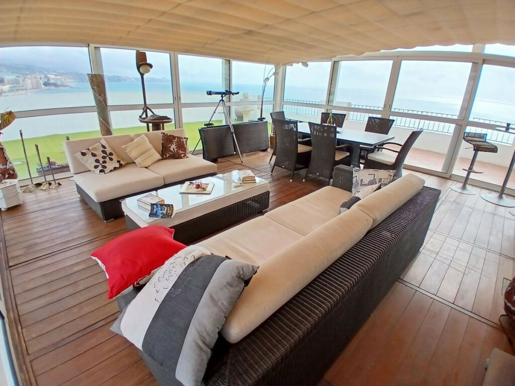 Penthouse Fuengirola Málaga - image 12