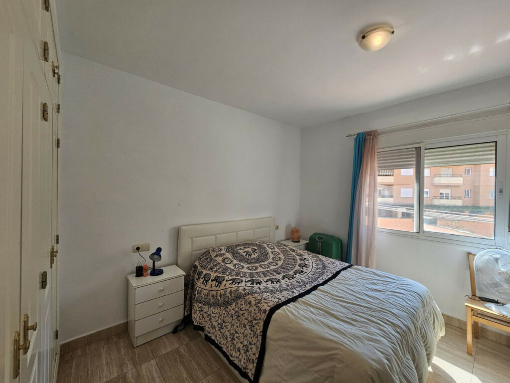 Middle Floor Apartment San Luis de Sabinillas Málaga - image 12