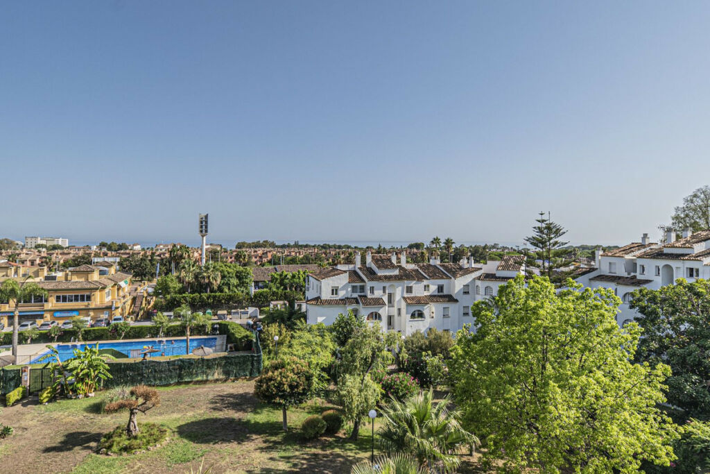 Top Floor Apartment Diana Park Málaga - image 12