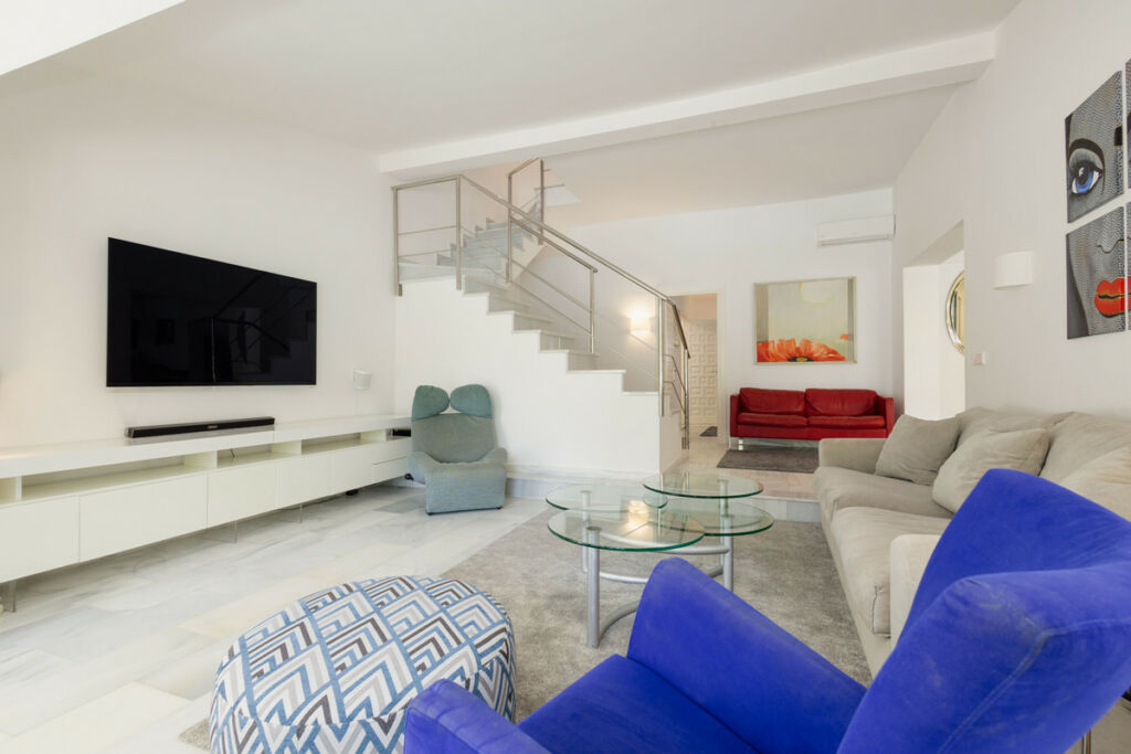 Detached Villa Costabella Málaga - image 12