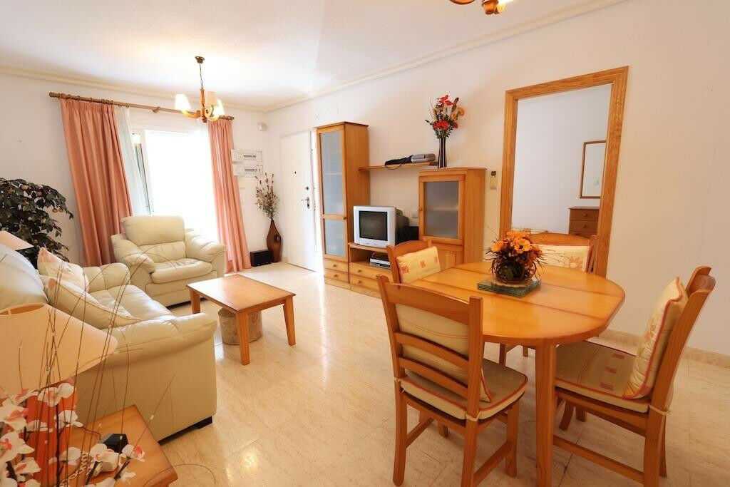 Bungalow Punta Prima Alicante - image 12