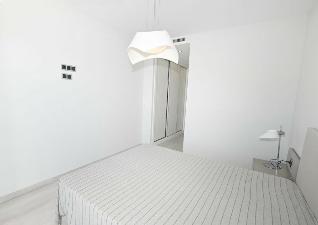 Middle Floor Apartment Benidorm Alicante - image 12
