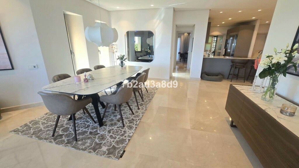 Penthouse The Golden Mile Málaga - image 12