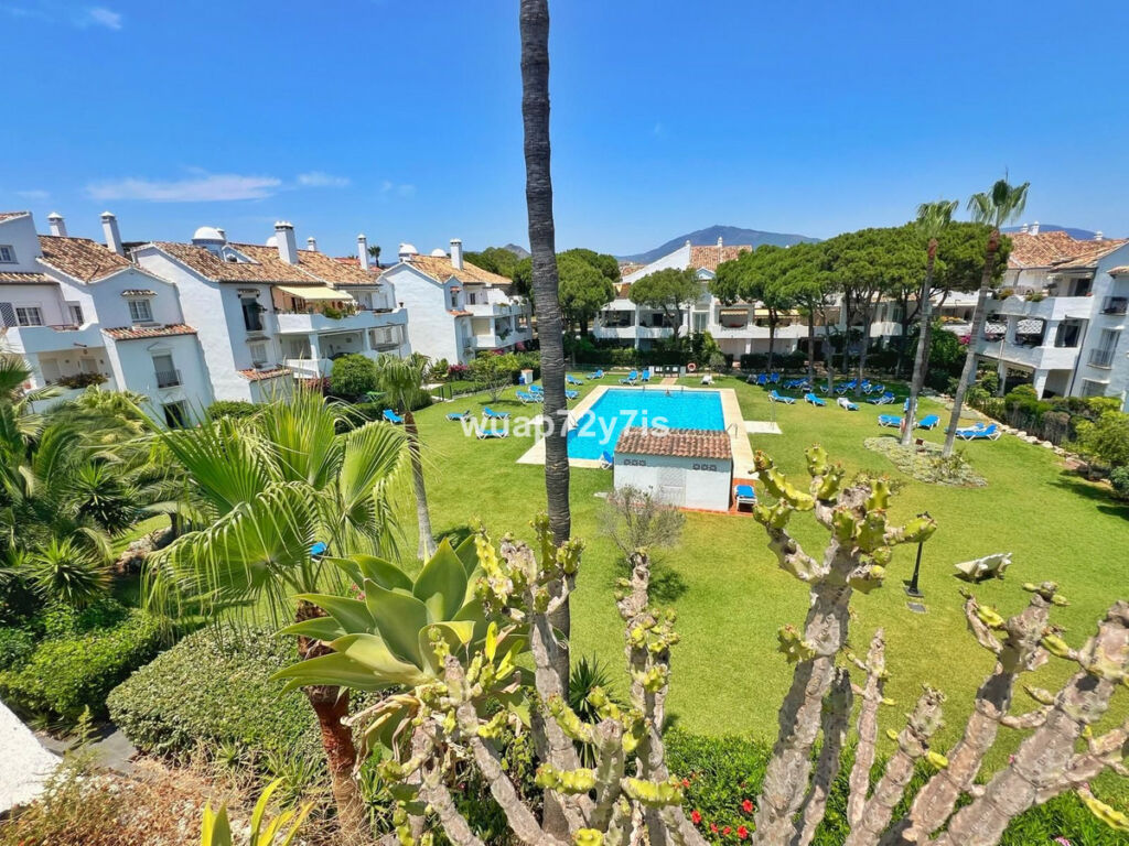Top Floor Apartment El Presidente Málaga - image 12