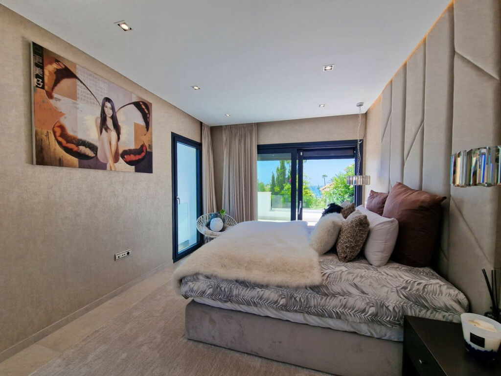 Detached Villa Marbella Málaga - image 17