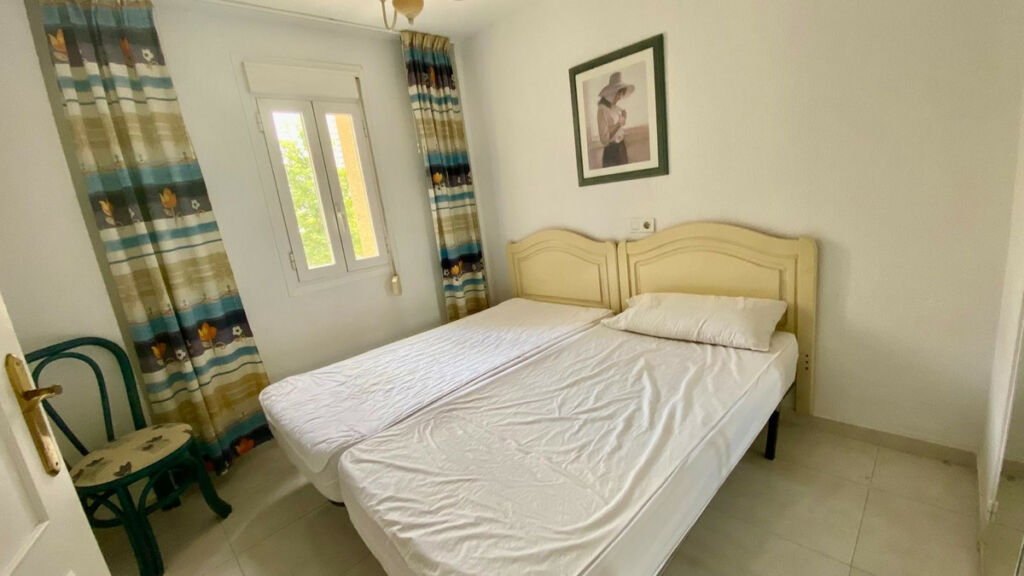 Middle Floor Apartment Benidorm Alicante - image 12